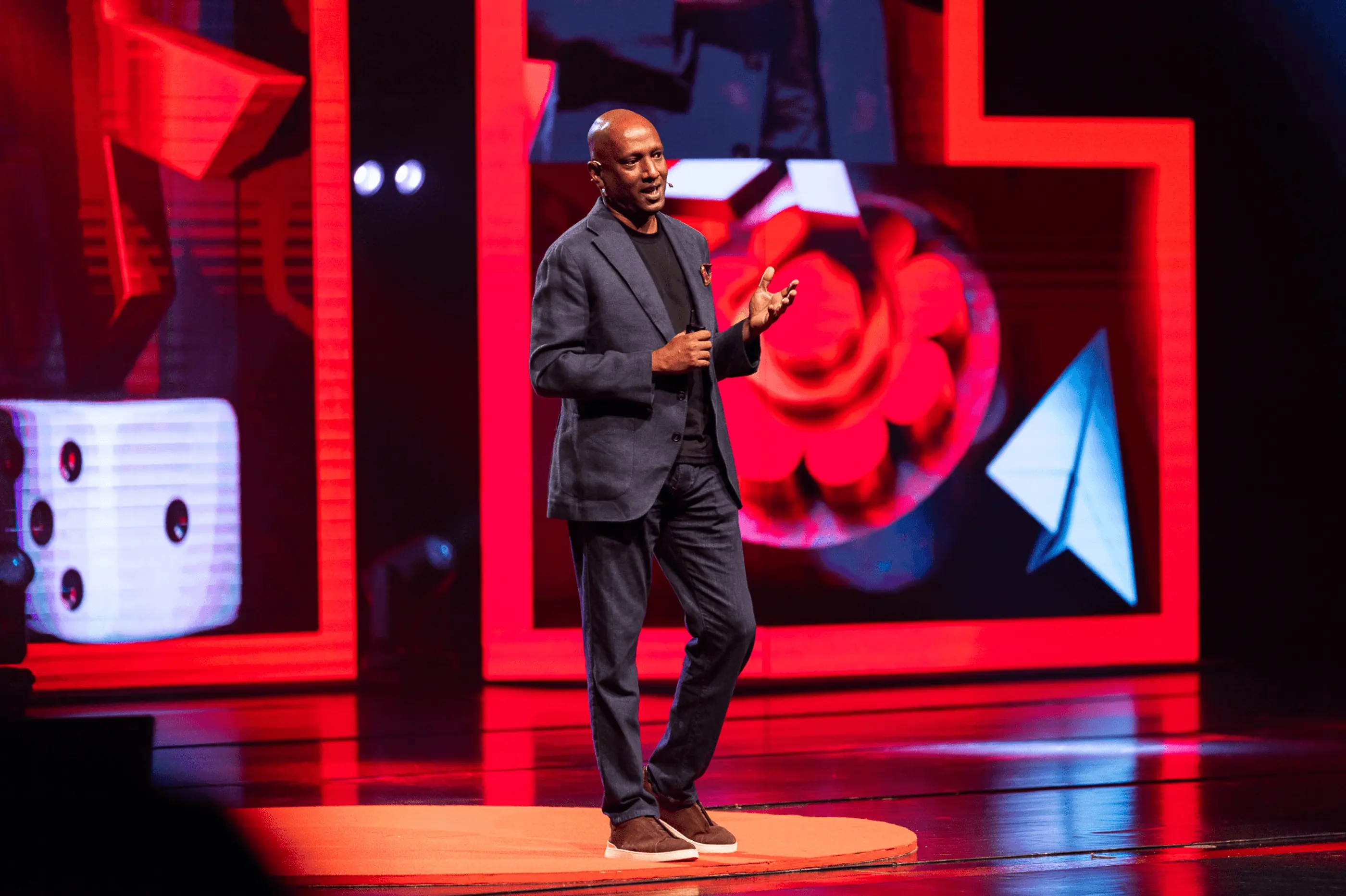 Vickum Nawagamuwage at Tedx Colombo 2025